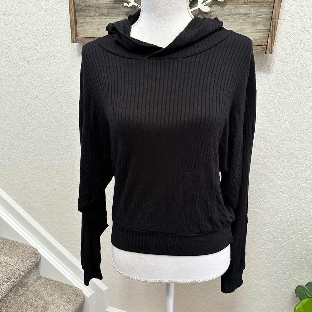 Beyond Yoga So chic cropped hoodie pullover top ladies S